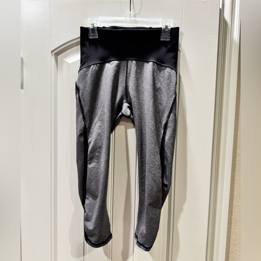 Lululemon Train Times Crop (17") in Heathered Black / Black